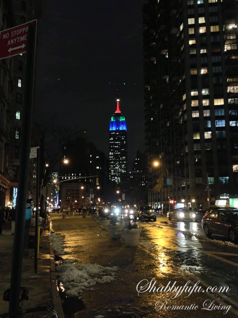 night view of the empire state building