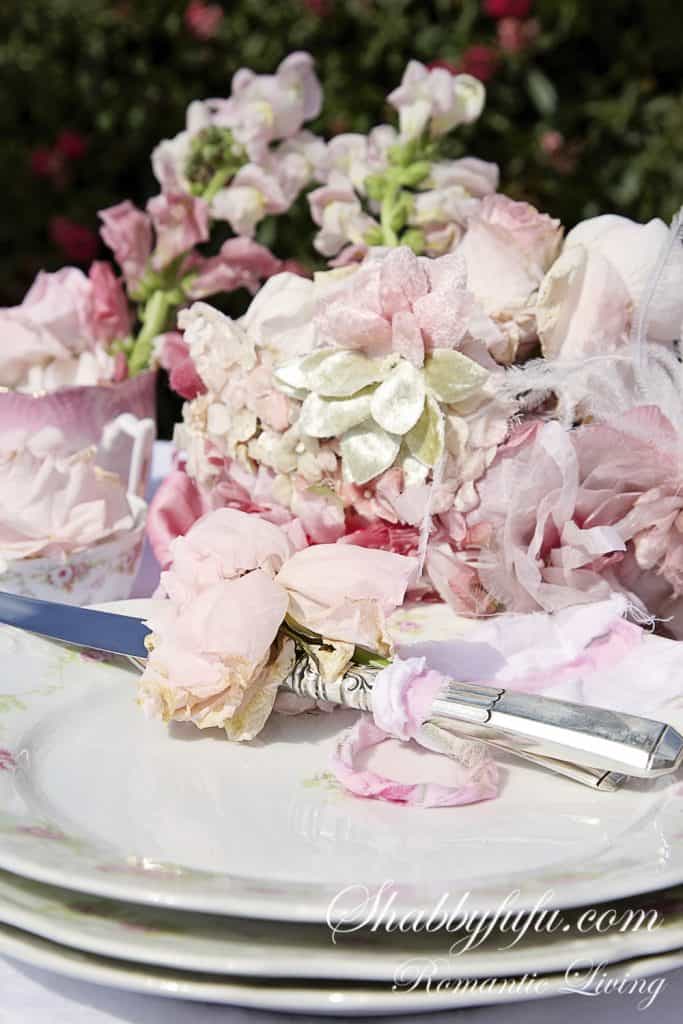 Fabric flowers,Beige floral garnish Wedding Vintage millinery flowers Beige silken roses Vintage 80s millinery adornment hatter trims