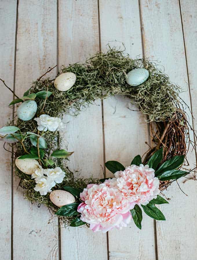 Easy Easter Egg Wreath