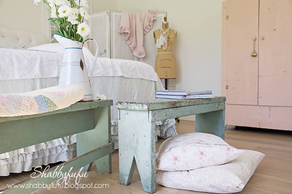 shabby chic couture decorating