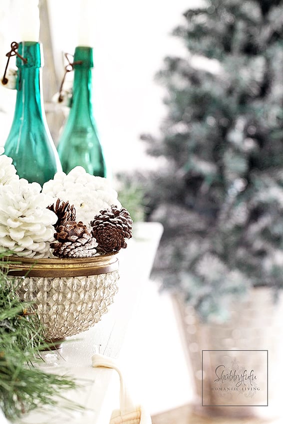 Christmas Mantel Styling Ideas and a Blog Hop