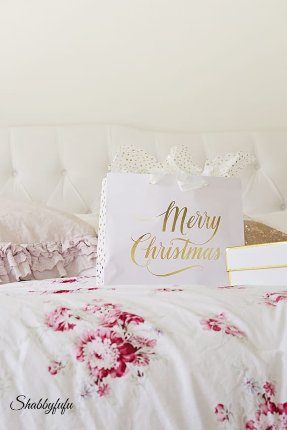 shabby chic bed christmas