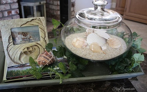 Creative Ways To Decorate With Shells seashell vignette coastal charm