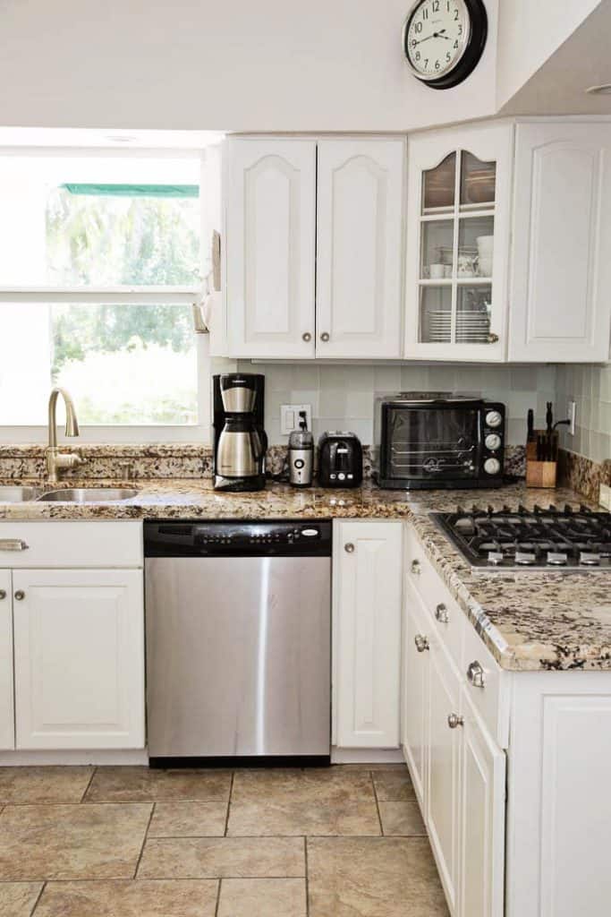 cottage kitchen with granite
