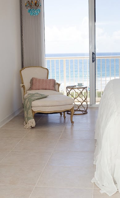 french-style-beach-bedroom