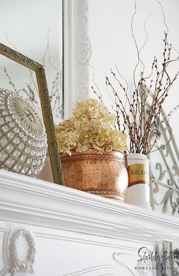 How To Cozy Up Your Home For Fall With Flowers