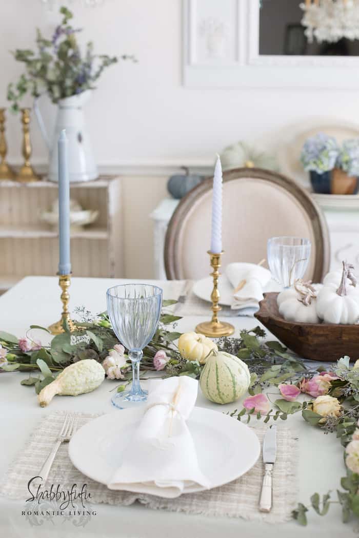 How To Style An Elegant Table Setting With Pastels