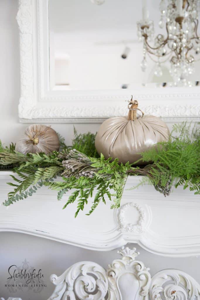 french country style holiday decorating