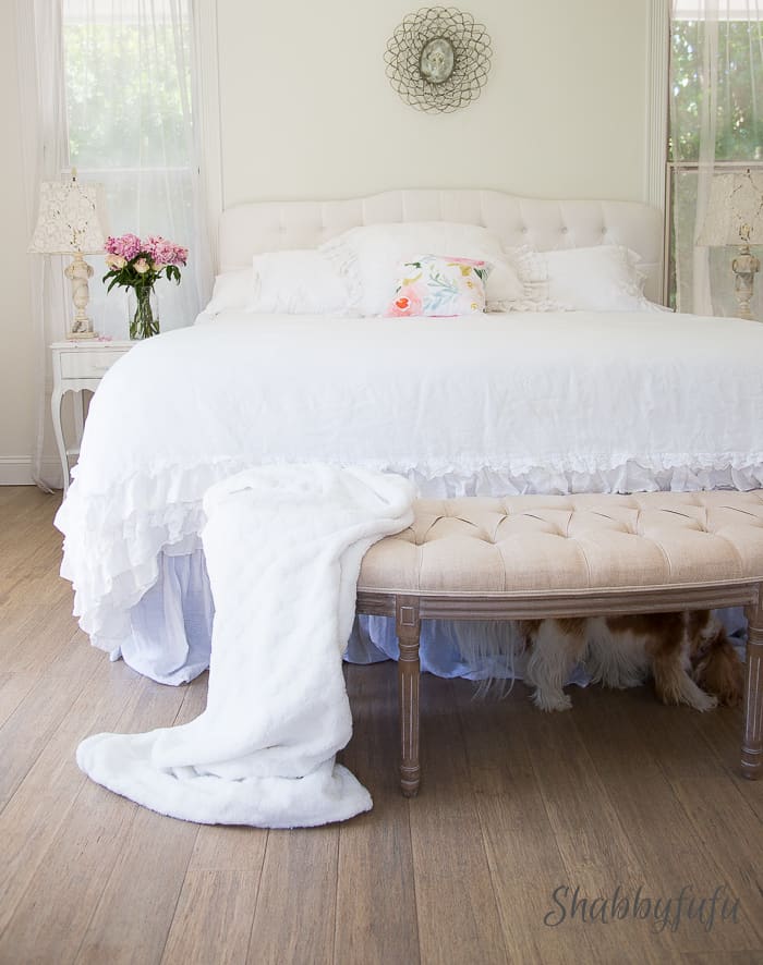 french style white bedroom 
