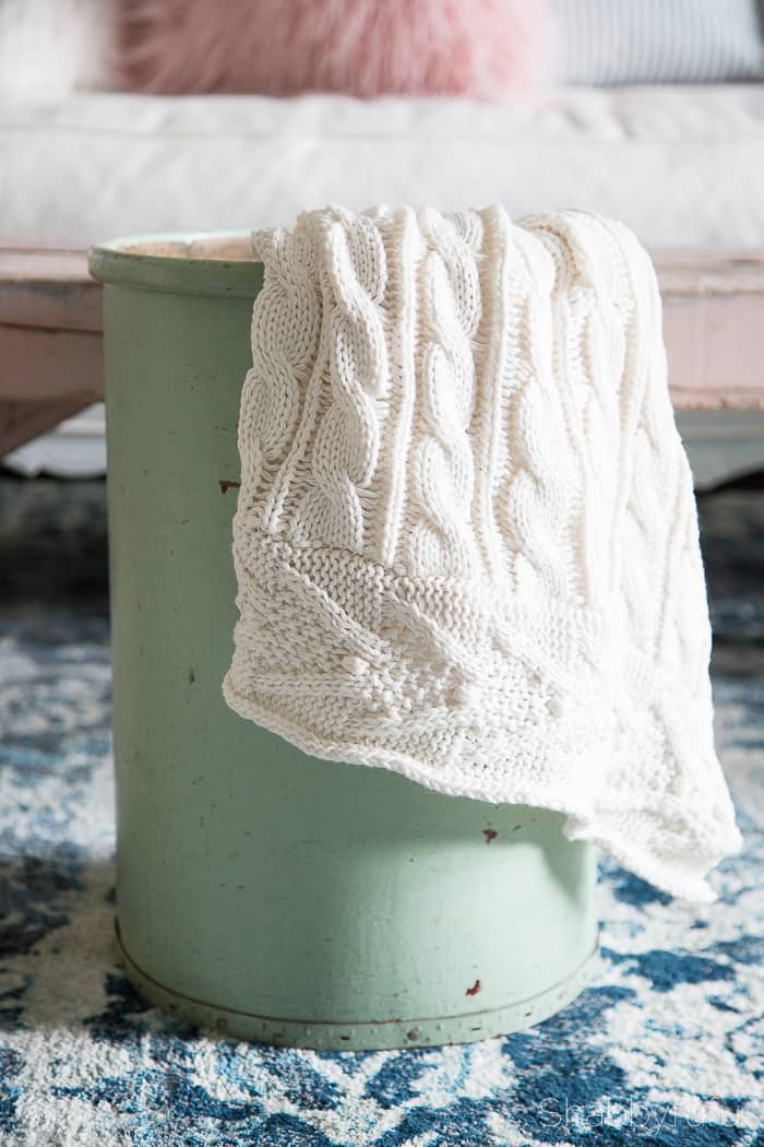 5 Easy Ways To Hide Clutter In Your Home - shabbyfufu.com