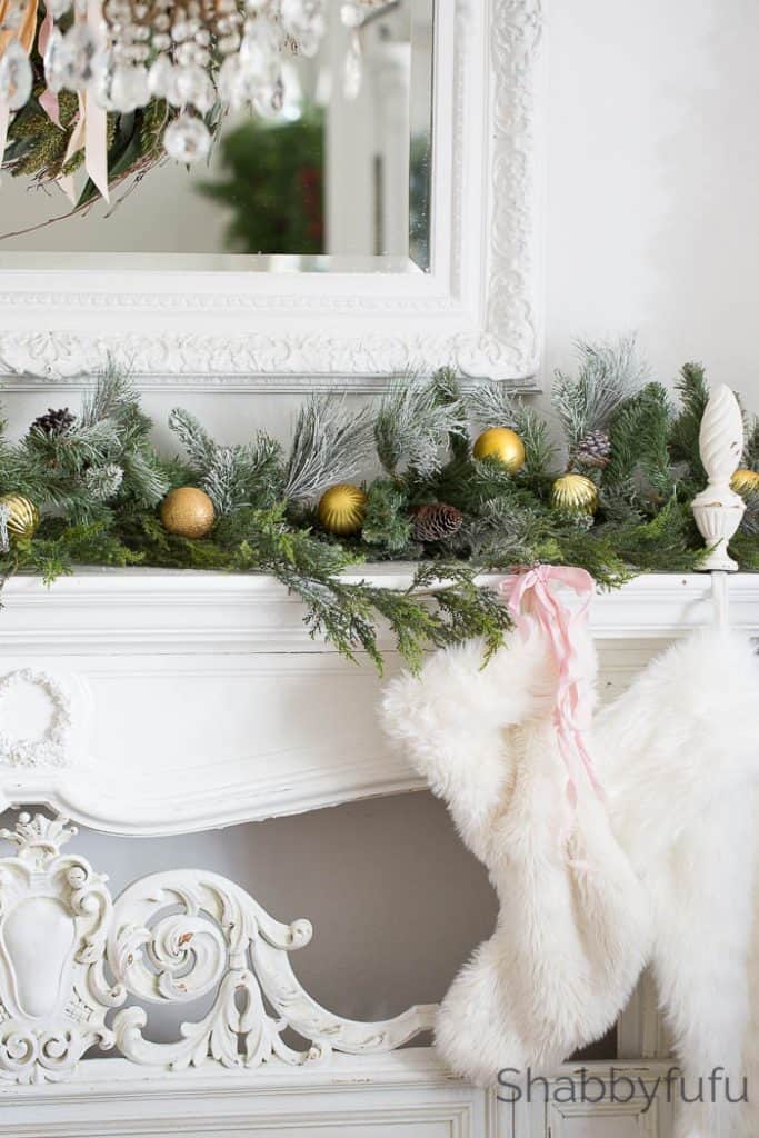 french-country-christmas-mantel