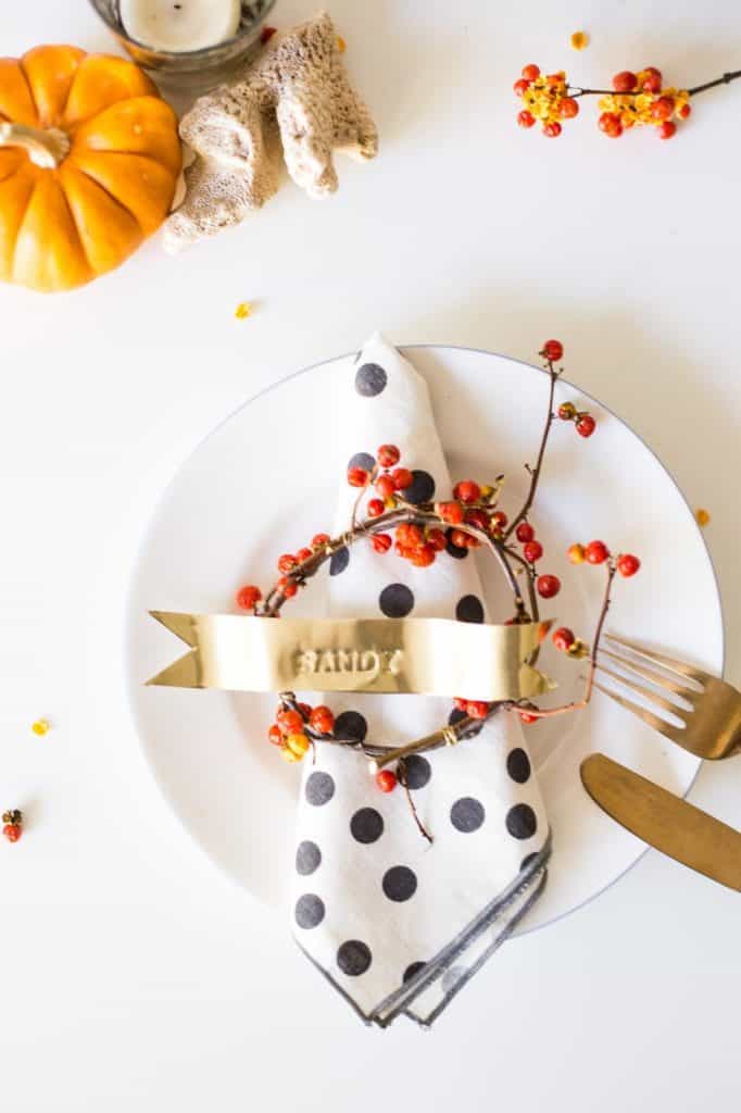 gold-stamped-placecard decorating a table for Thanksgiving