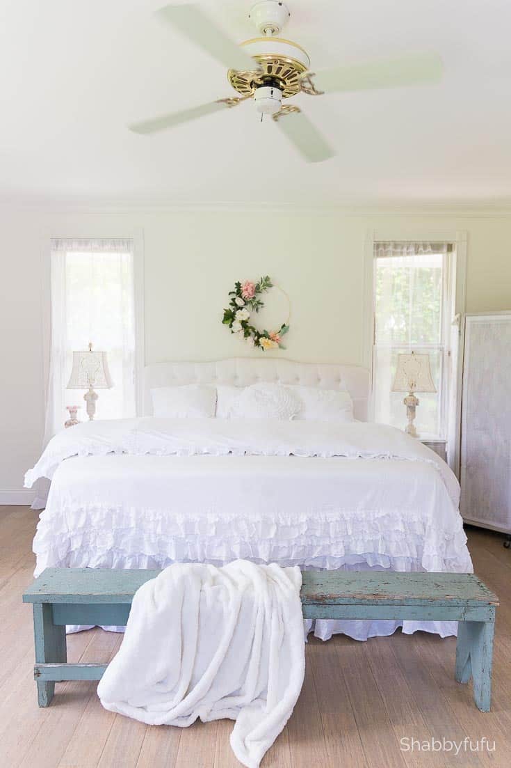 summer master bedroom ideas white bedding