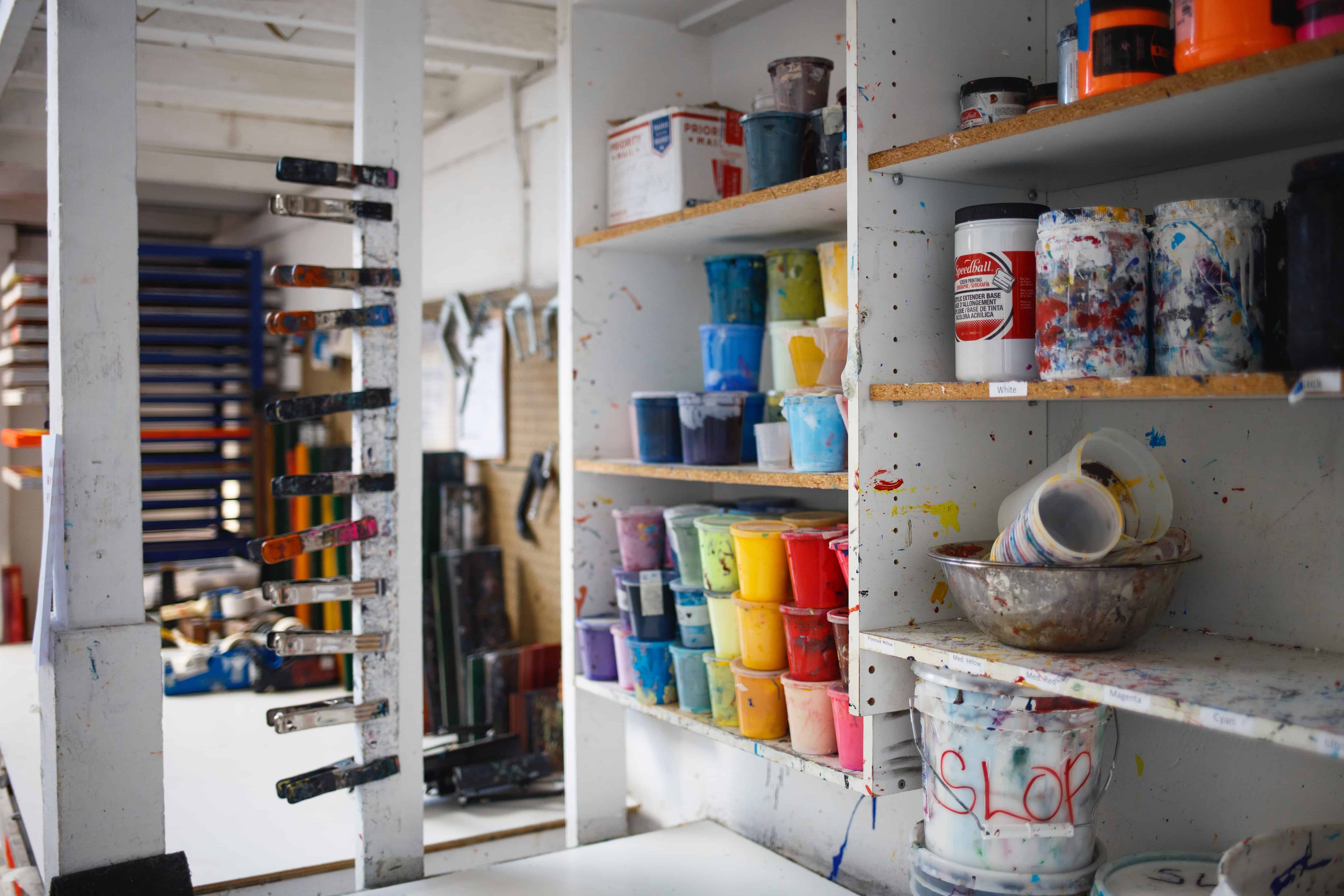 10 Quick Hacks To Organize Your Garage Fast