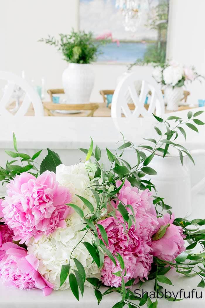 5 Best Ways To Style Faux Flowers