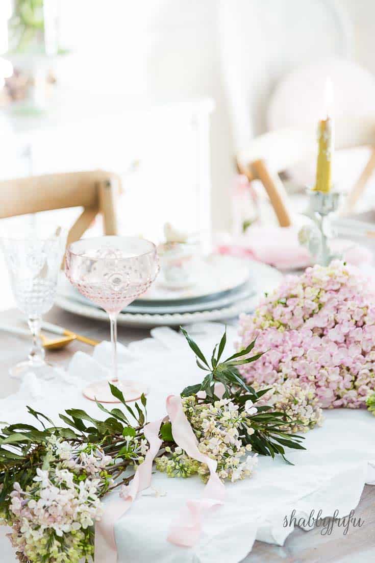 Pretty Ideas For Decorating A Spring Table
