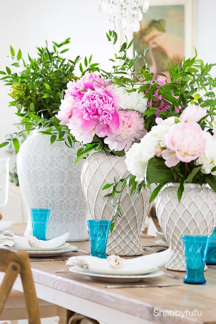 White Ginger Jars & Peonies – Easy Summer Tablescape