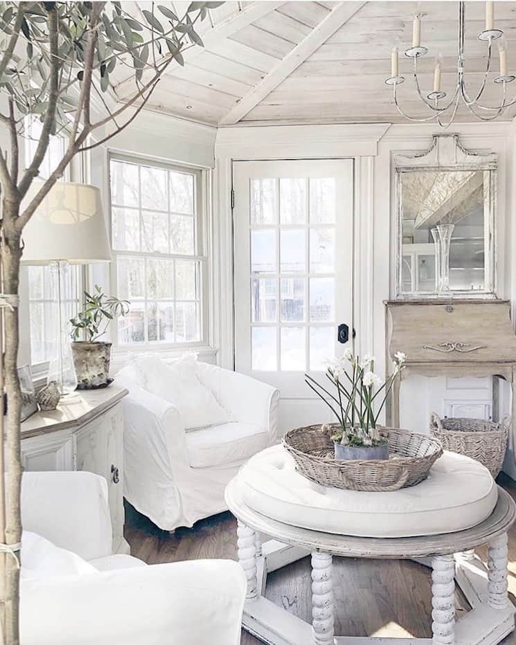 New England style decor white summer slipcovers