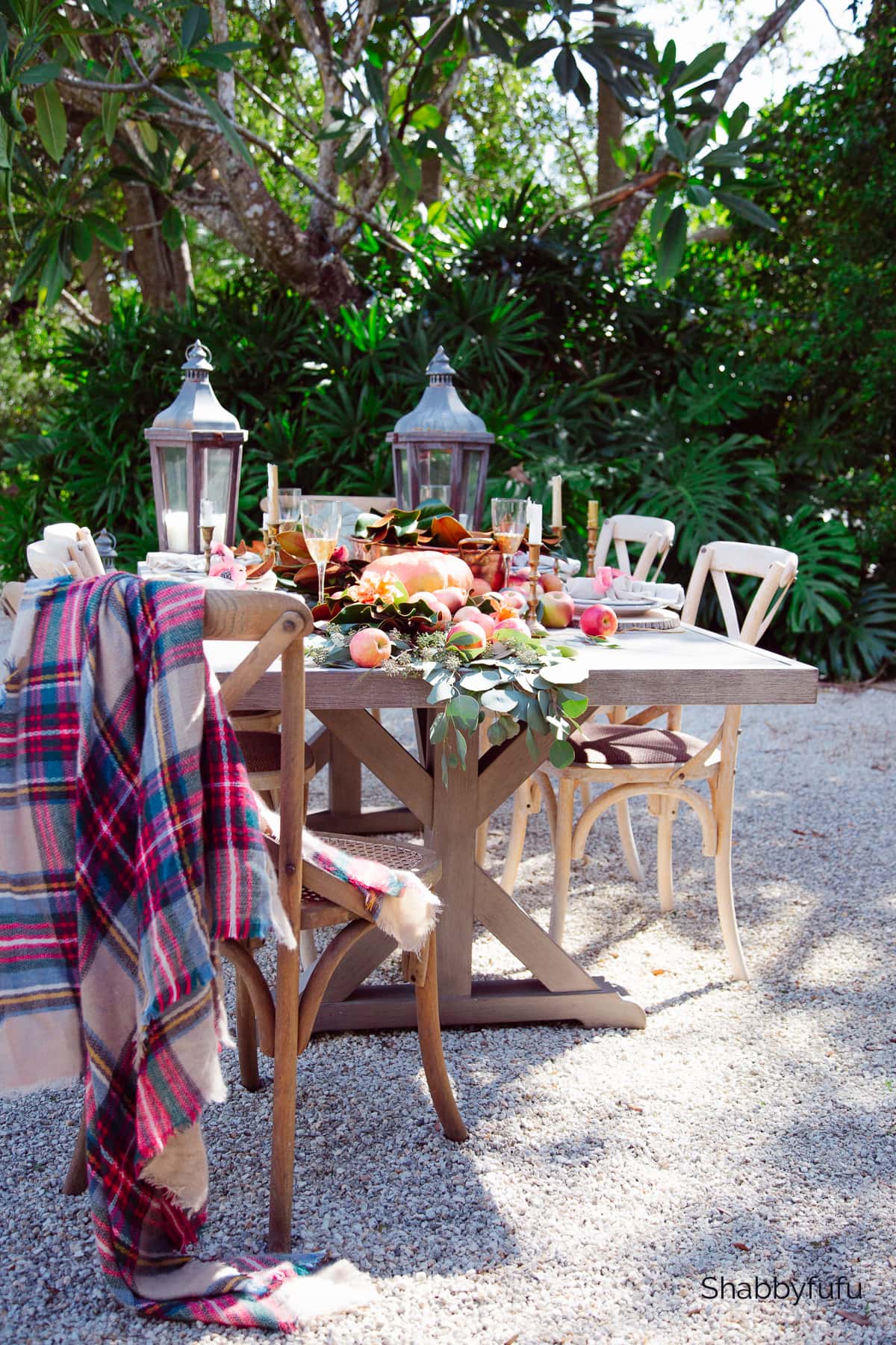 Friendsgiving Decor Table Setting Outdoors