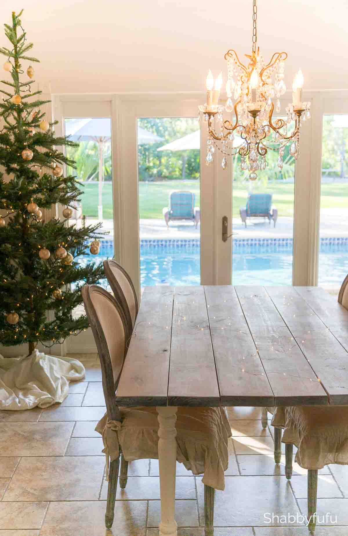 Simple Elegant Christmas Home Tour – Dining Room