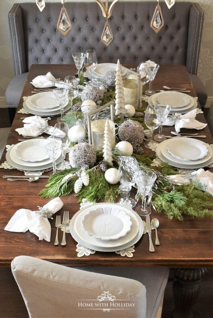 Christmas Table Setting - 25 Gorgeous Ideas - shabbyfufu.com