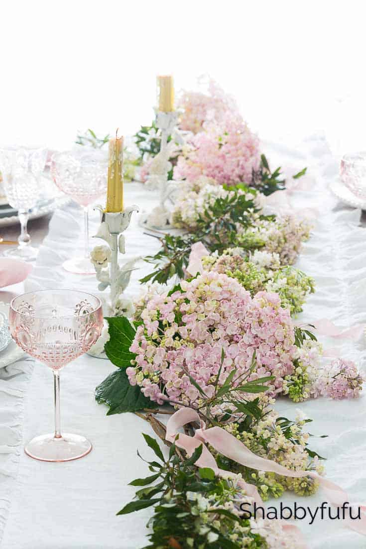 The Style Showcase 18 | Spring Tablescapes & Homes