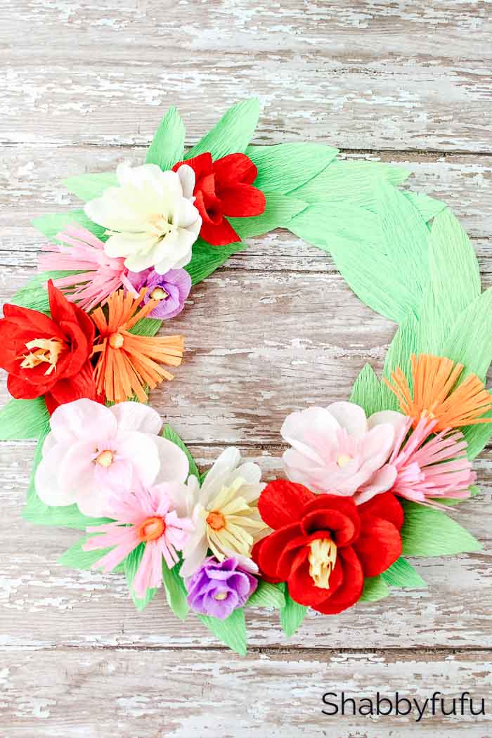 paper plate craft make a flower wreath
