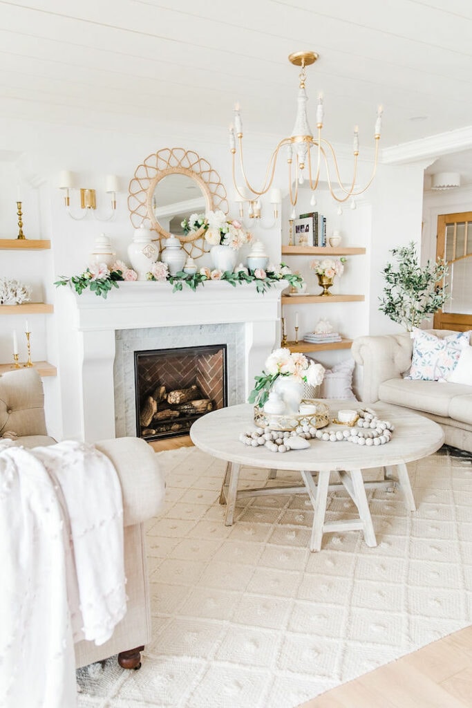 Modern Feminine Home Tour - Lake House - shabbyfufu.com