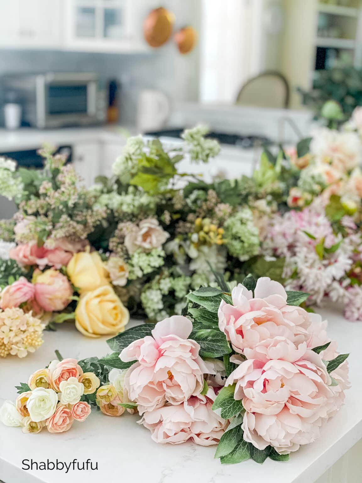 10 Tips For Making Realistic Faux Flower Centerpieces