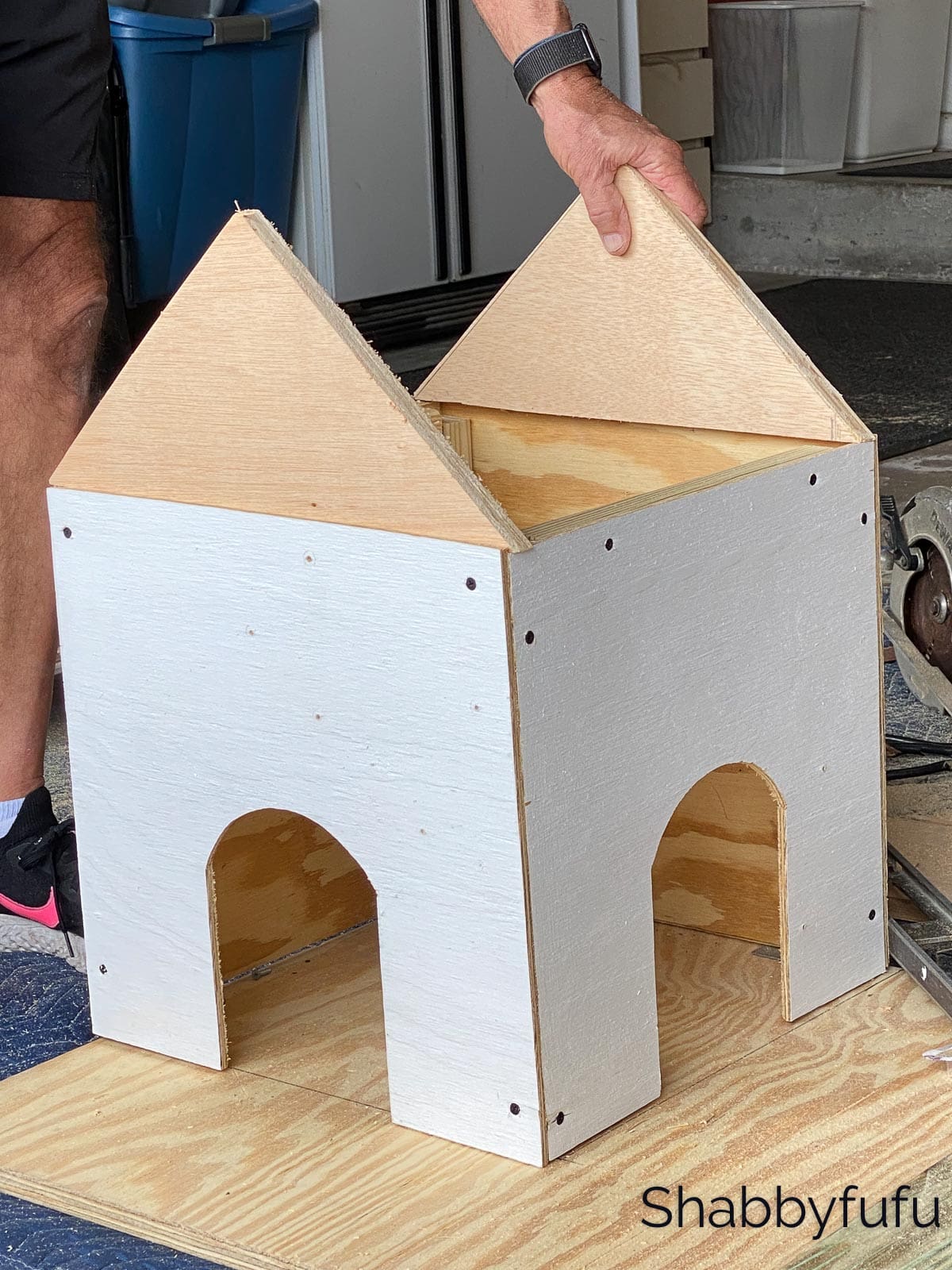 building cat house roof