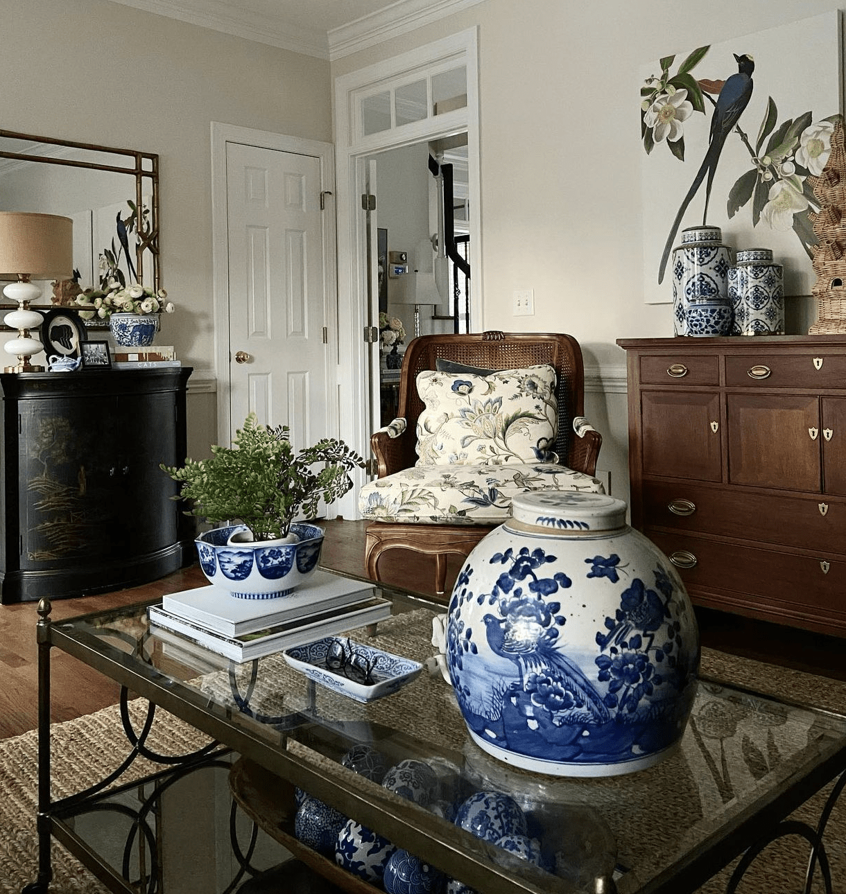 Chinoiserie blue and white