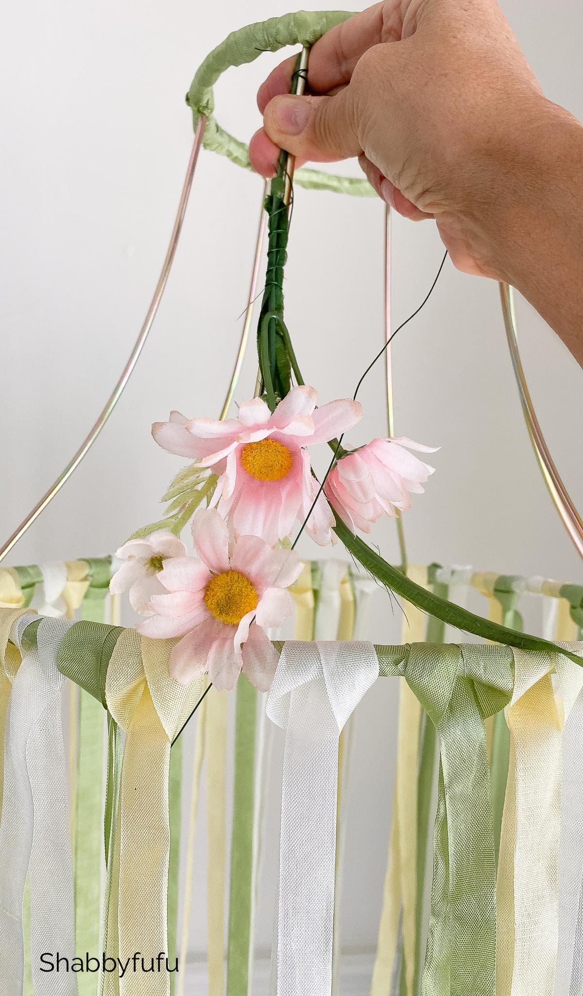 how to make a wedding chandelier with flowers