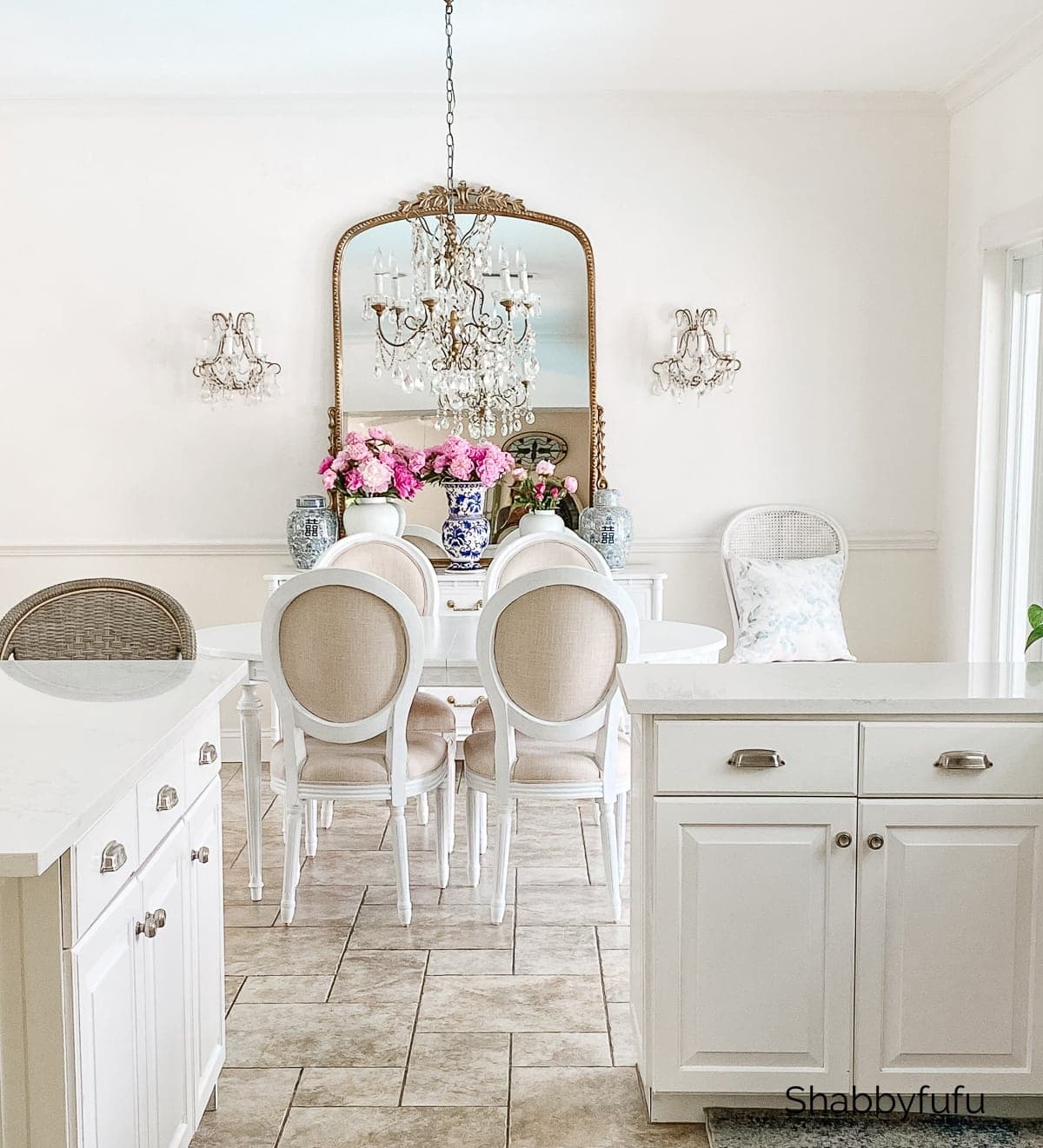 How To Apply Symmetry To Your Rooms | The Style Showcase 124