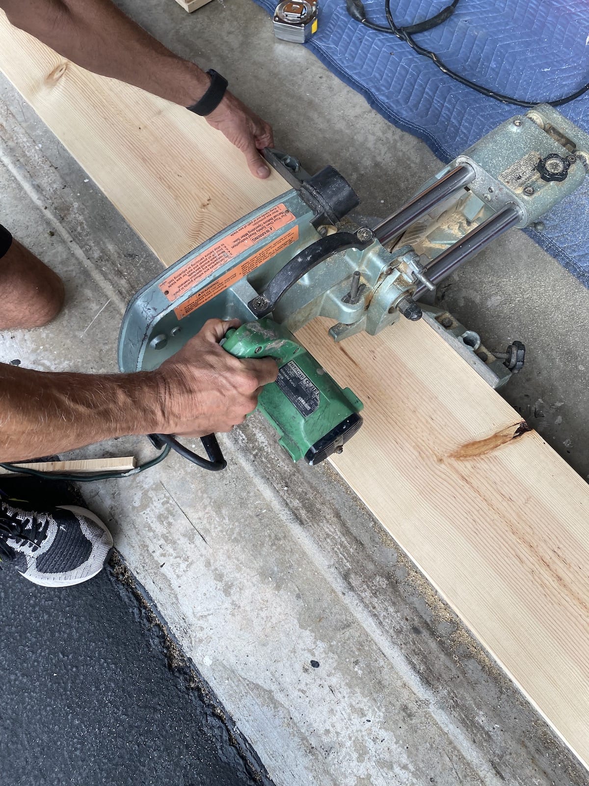cutting shelves for console table