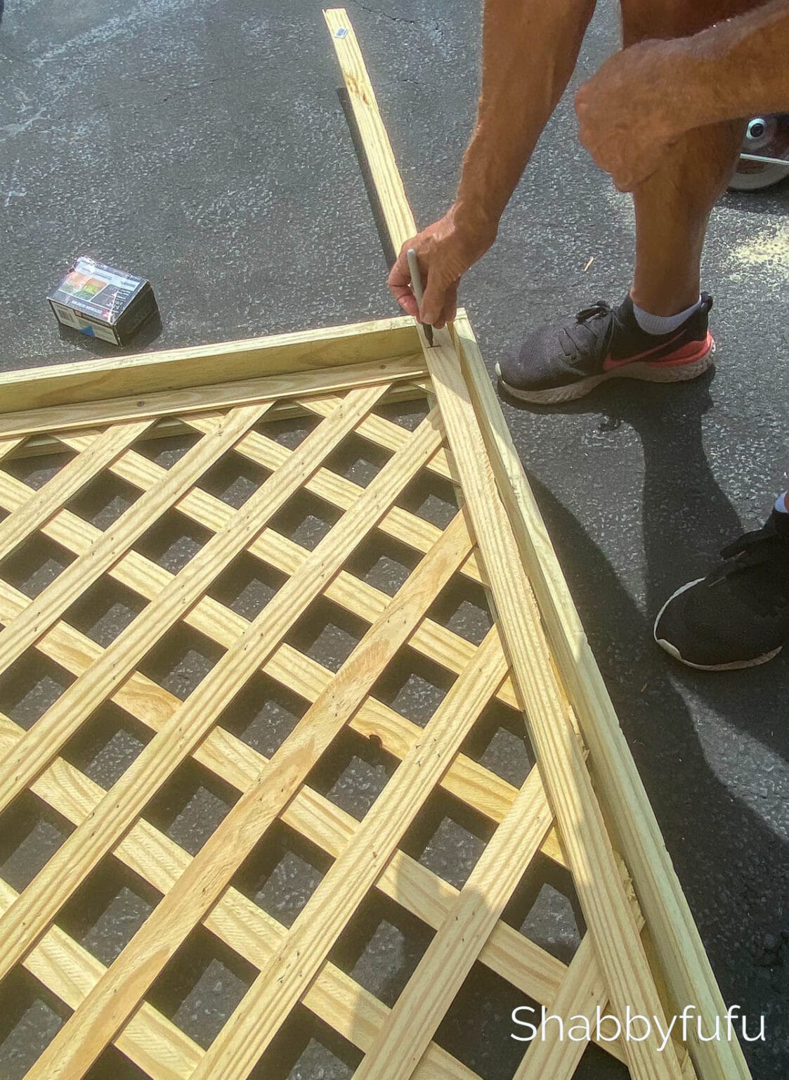 How To Build A Lattice Screen - Easy DIY Project - shabbyfufu.com