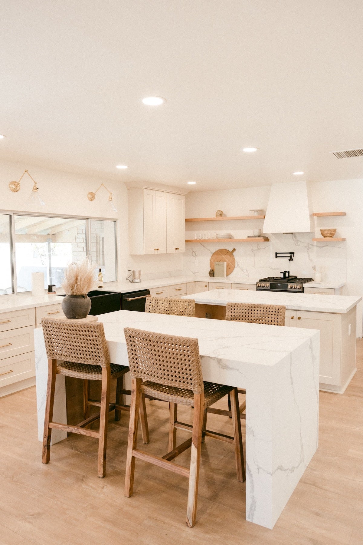 white modern kitchen kitchen lighting ideas