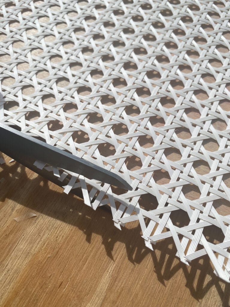 DIY - How To Make A Folding Rattan Privacy Screen - shabbyfufu.com