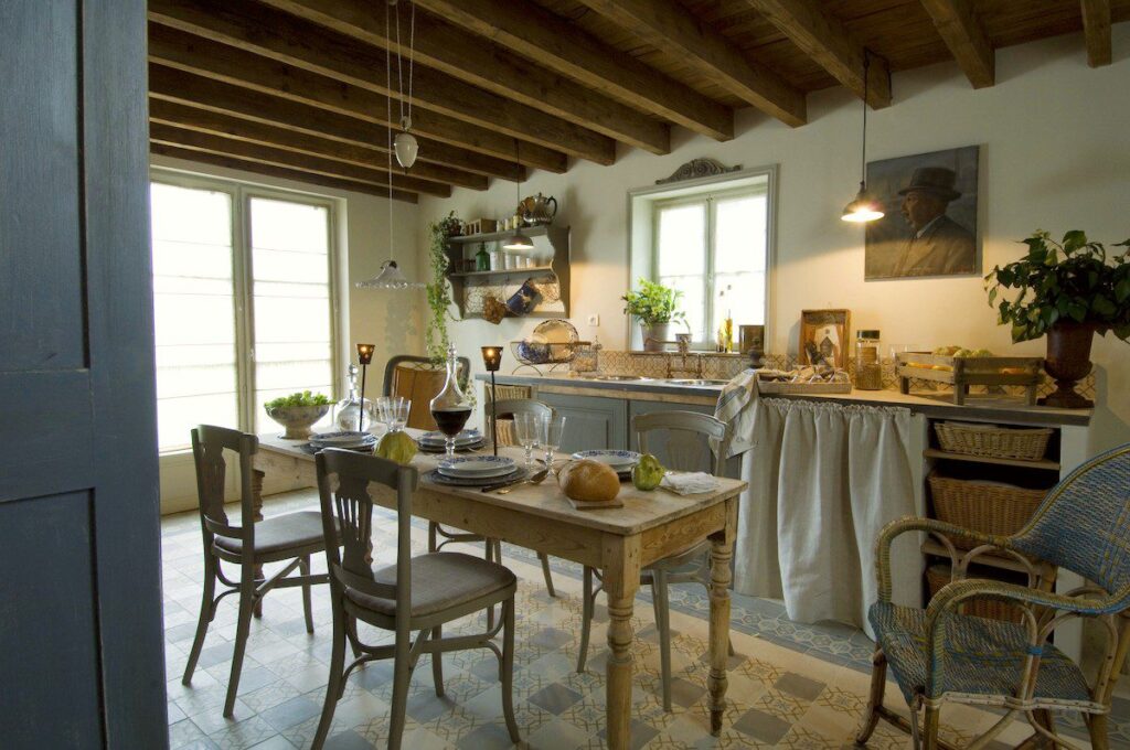 French Country Cottage Style Essentials To Create a Timeless Look ...