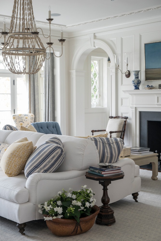 Single inspired home tour Greenwich Waterfront featuring traditional living room with high-end coastal home decor style.