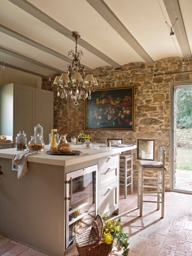 9 Great Cottage-Inspired Kitchens - Fall Decor Ideas - shabbyfufu.com