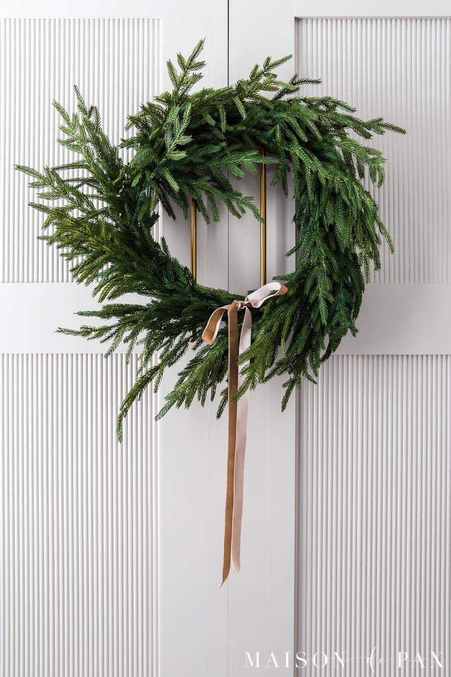 Elegant and simple wreath ideas