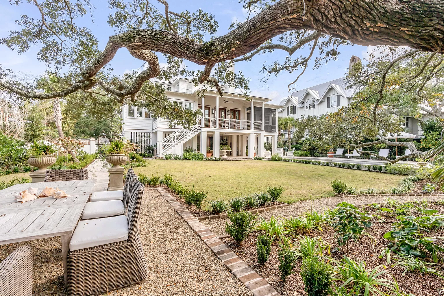 Home tour featuring Charleston Harbor home traditional front entrance