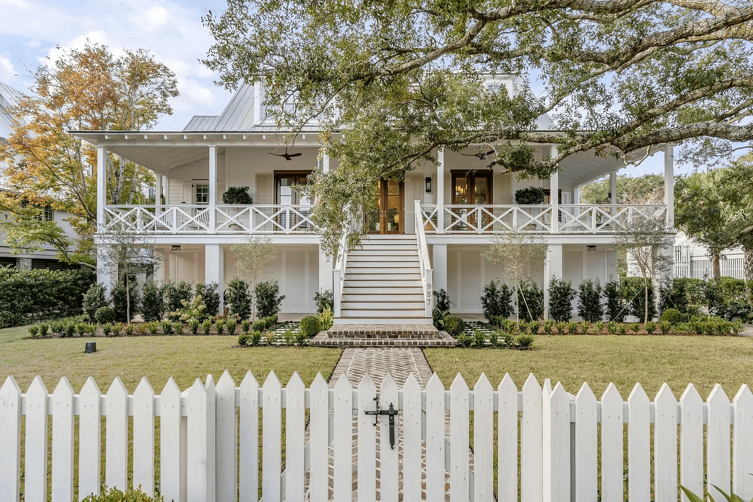 Home tour featuring Charleston Harbor home  traditional front entrance
