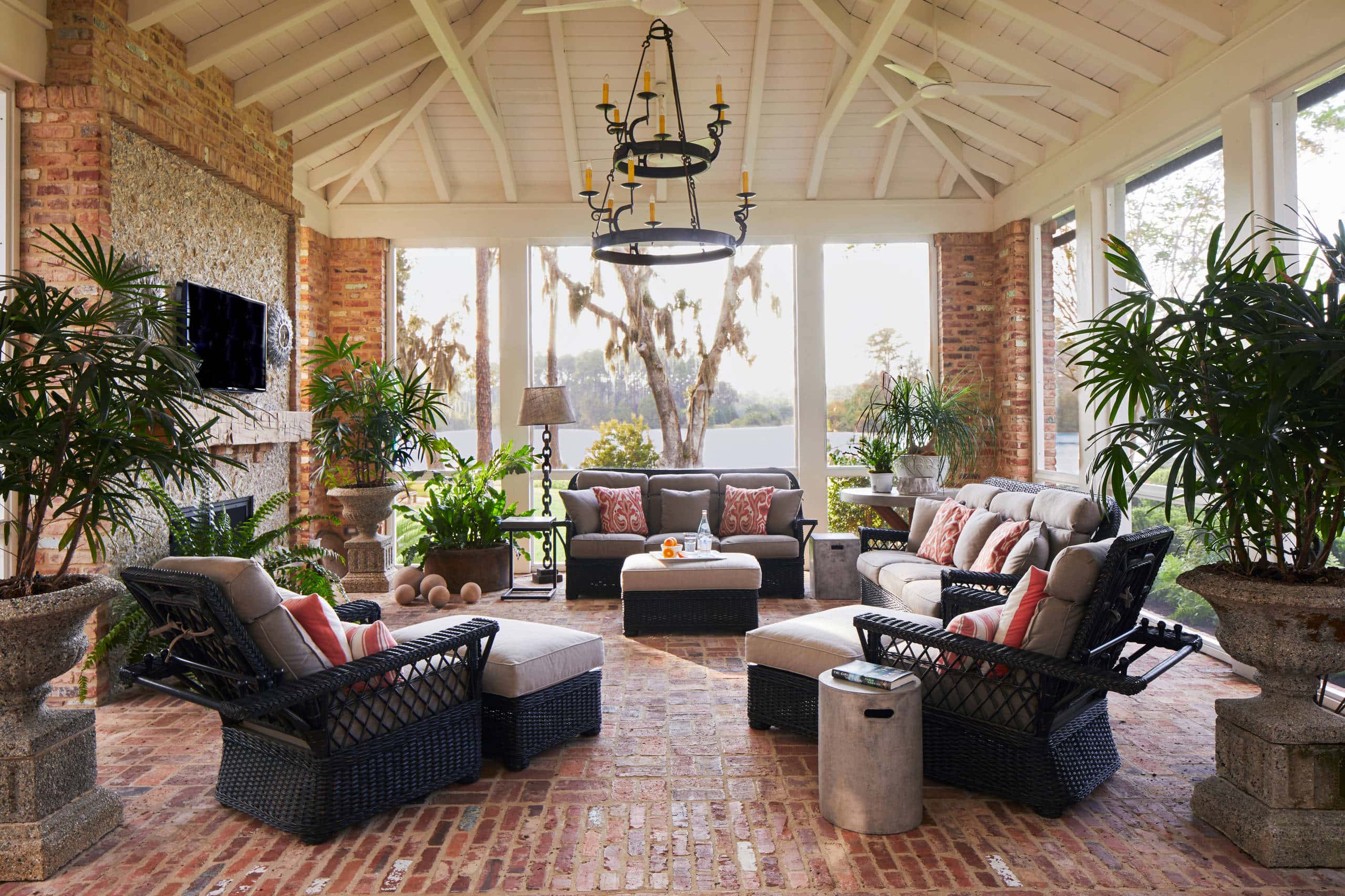 Atlanta Home tour titled "Relaxed Island Life - Coastal Home Tour" with a coastal inspired decor with traditional elements.