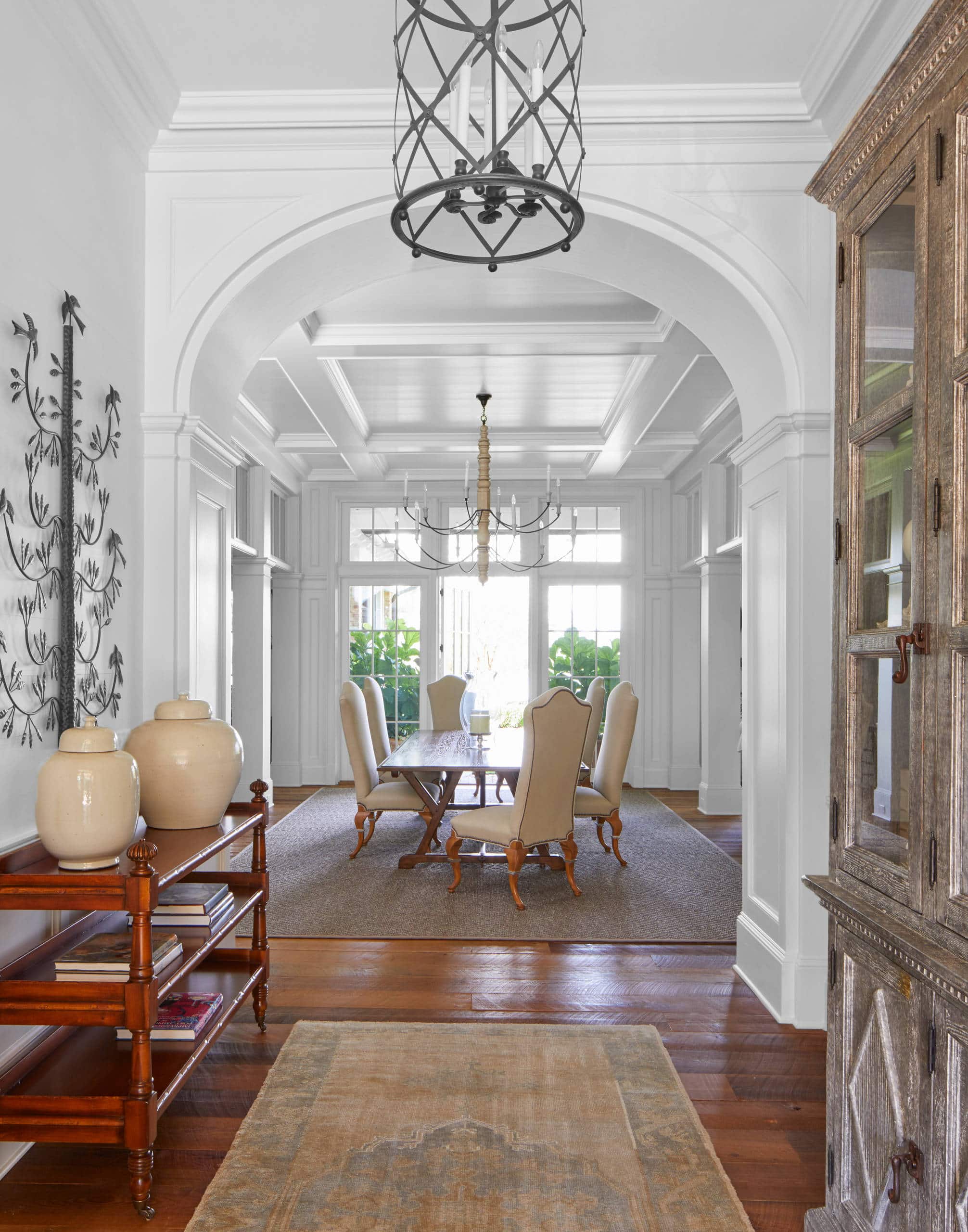 Atlanta Home tour titled "Relaxed Island Life - Coastal Home Tour" with a coastal inspired decor with traditional elements.