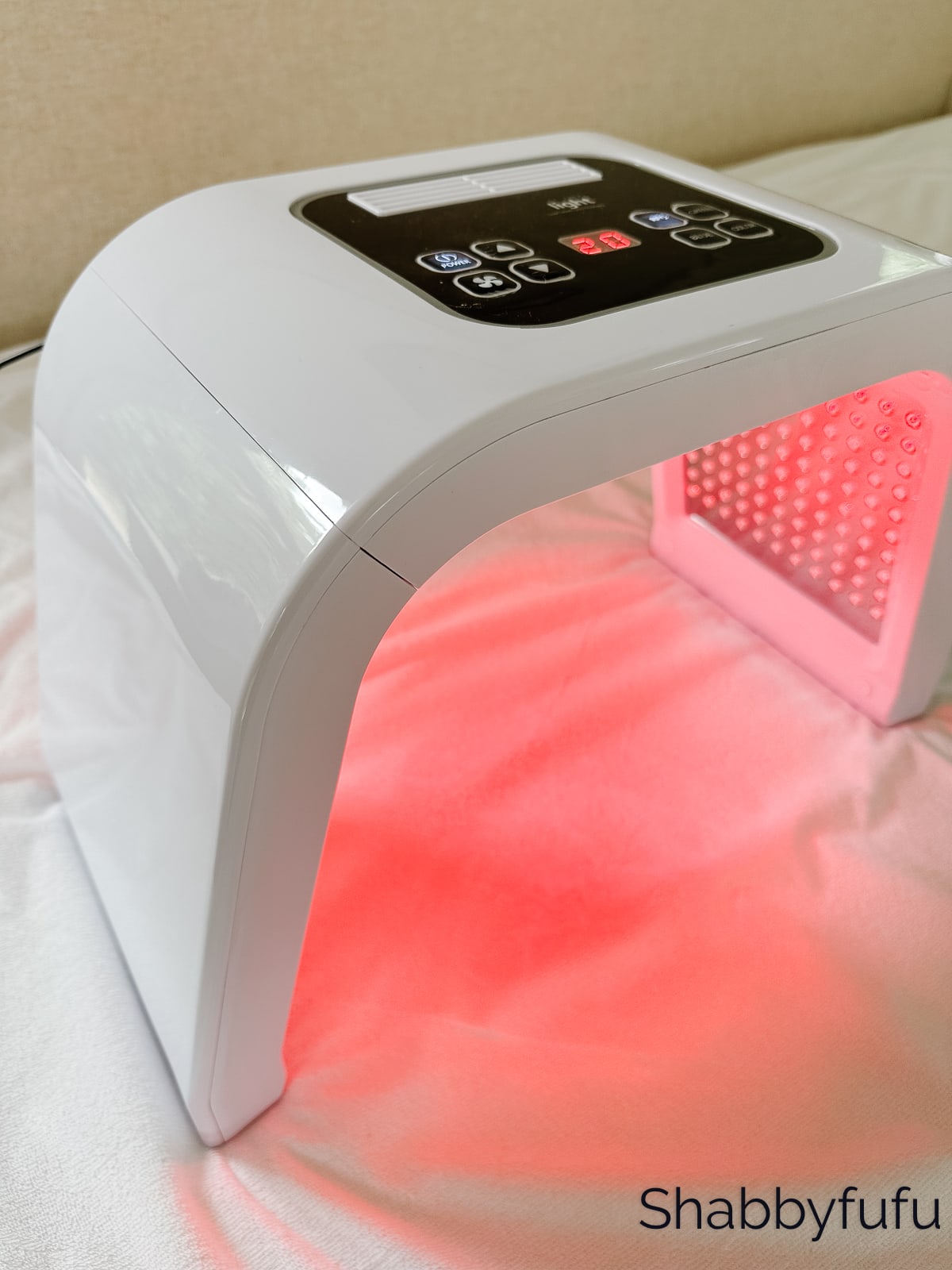 red light therapy machine at home