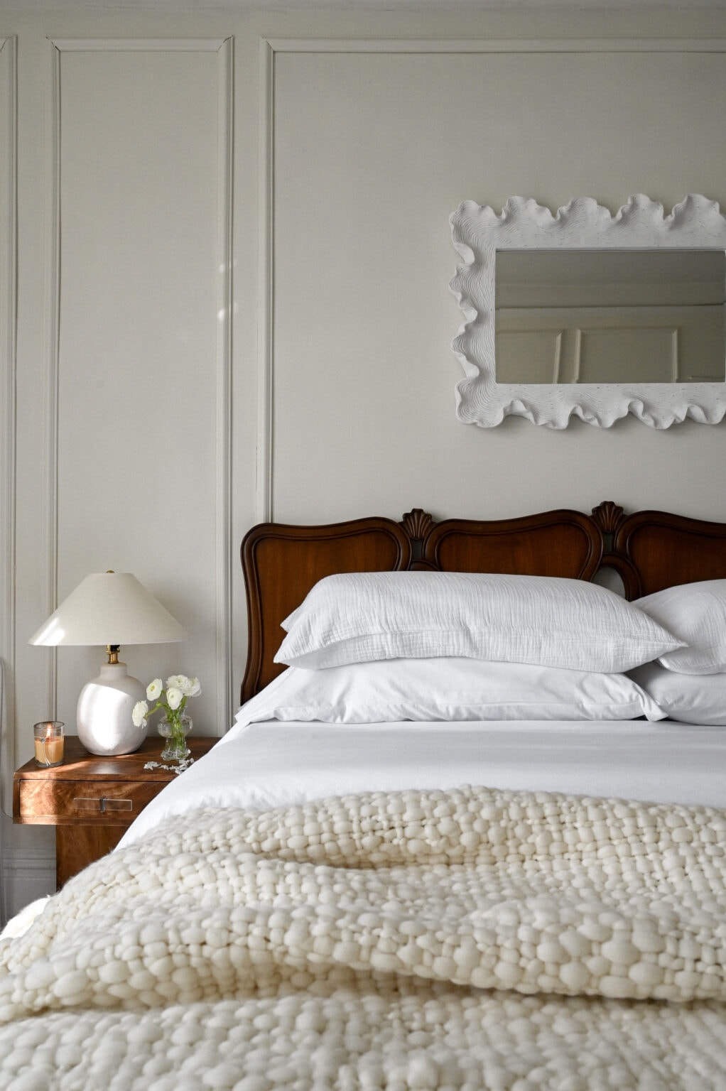 Quiet luxury style bedroom room example in home decor
