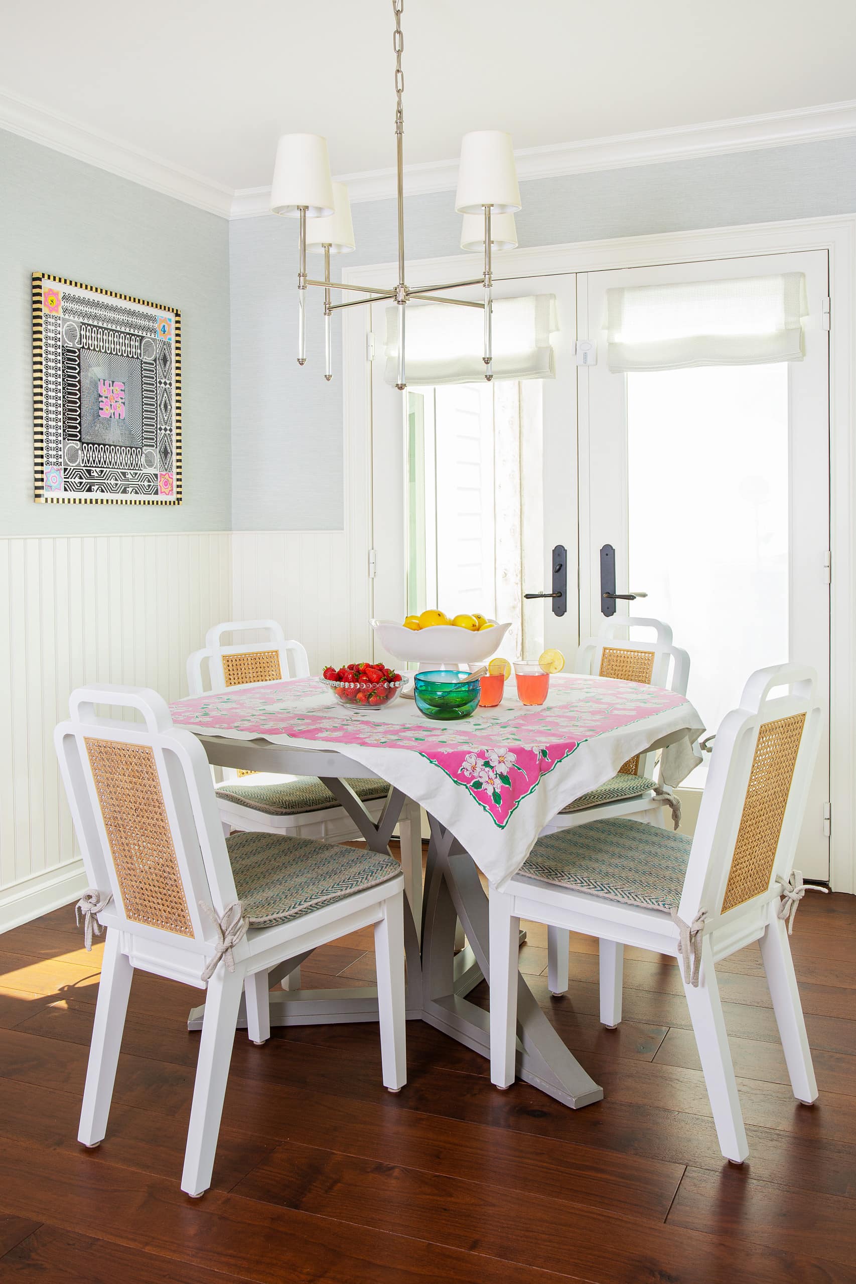 Cheery beach style retreat breakfast noook featuring colorful details