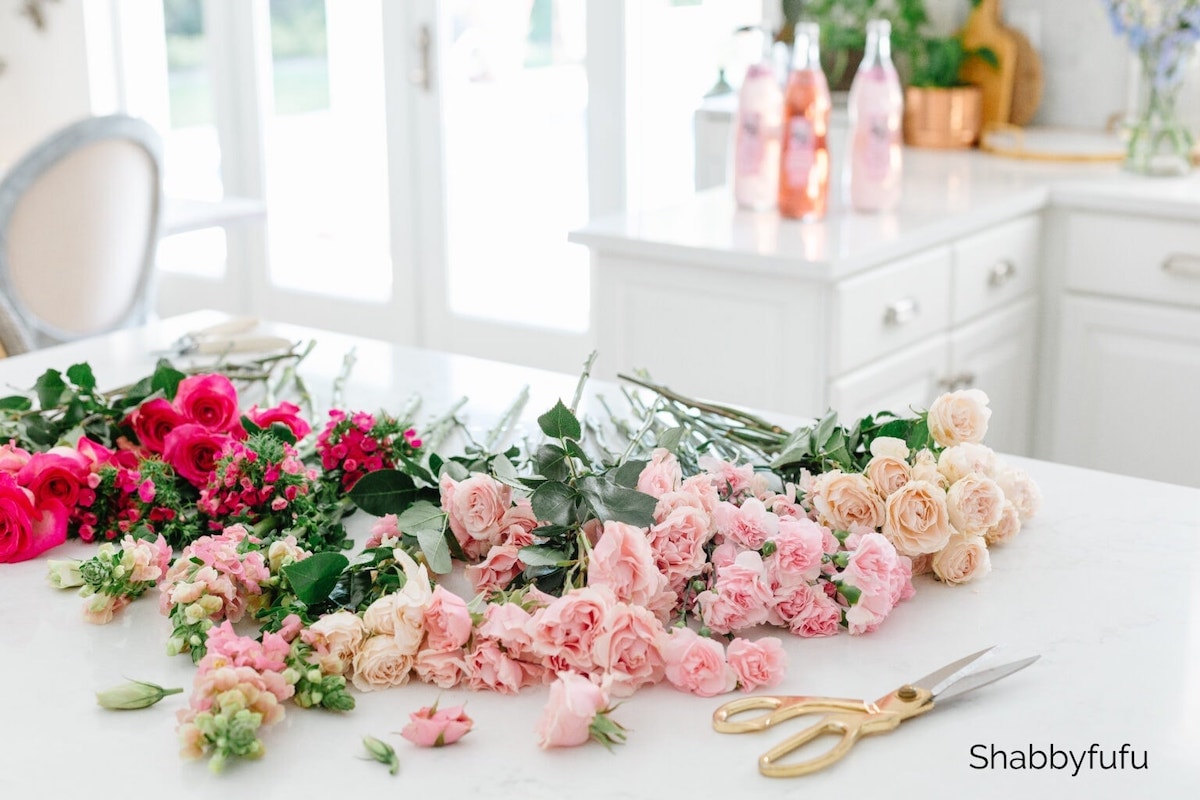 How To Create A Beautiful Floral Centerpiece & More! Home Style Saturdays 396