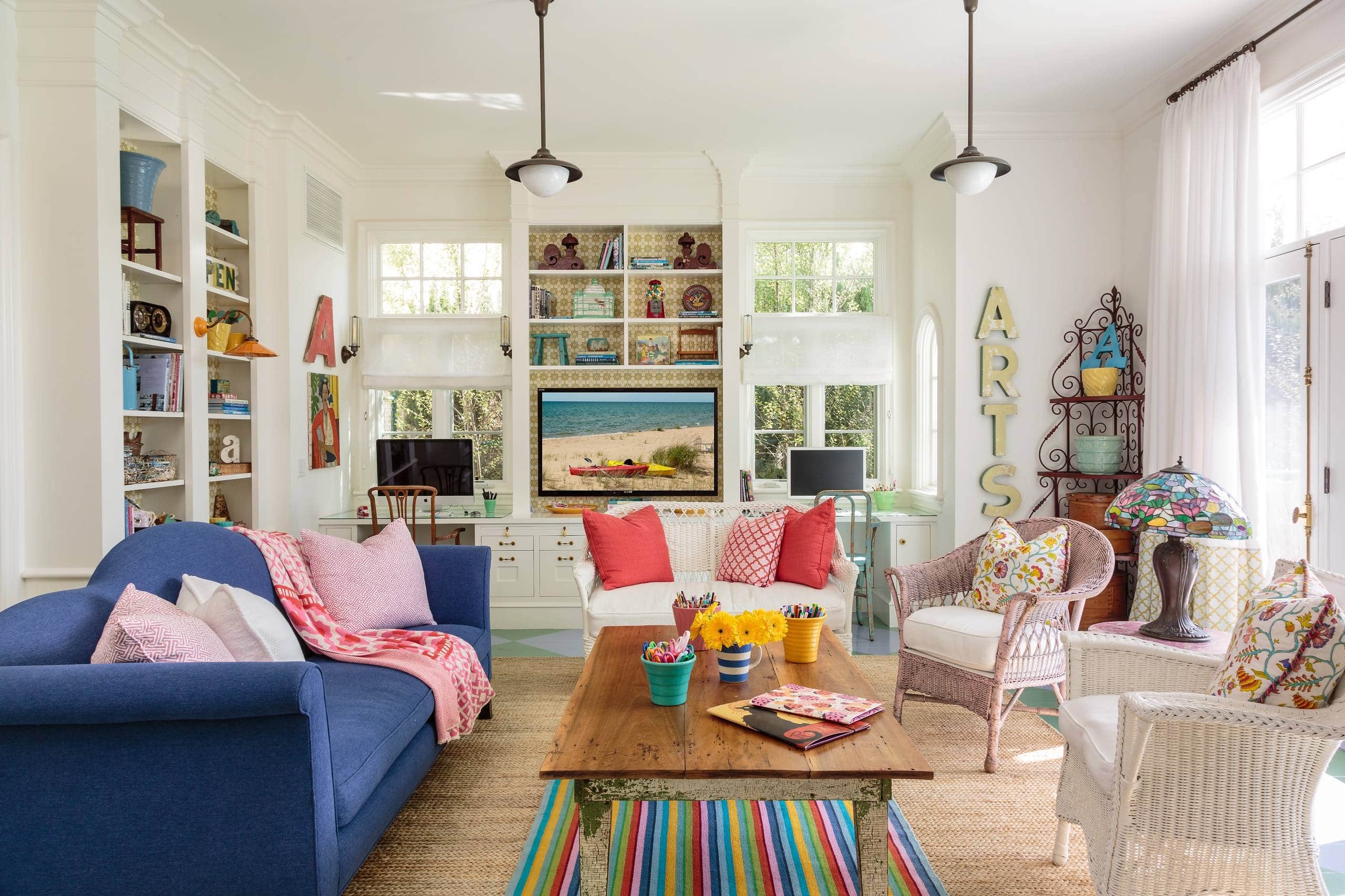 Living room in beach english cottage style featuring colorful pillows